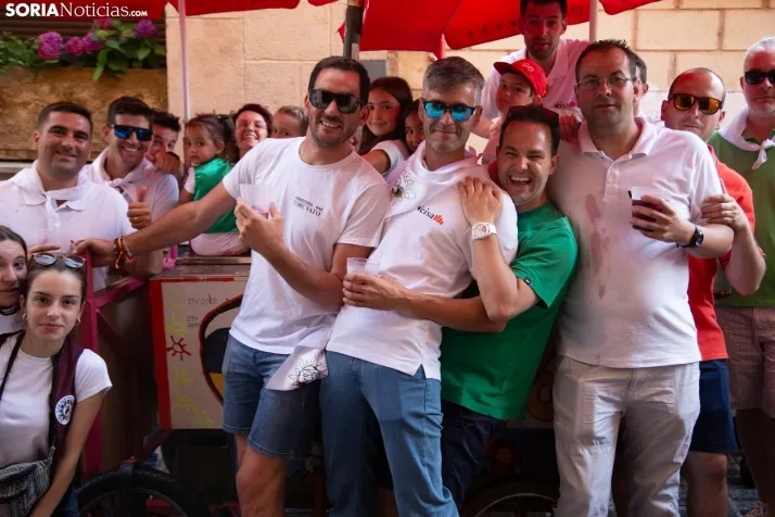Multitudinaria bajada a Las Bailas 