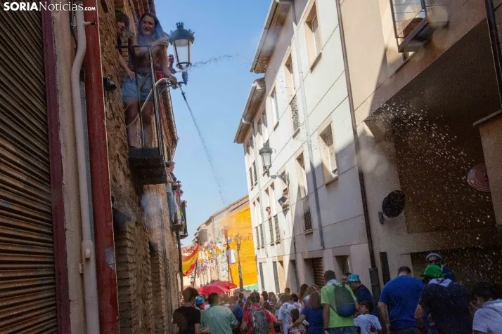 Multitudinaria bajada a Las Bailas 