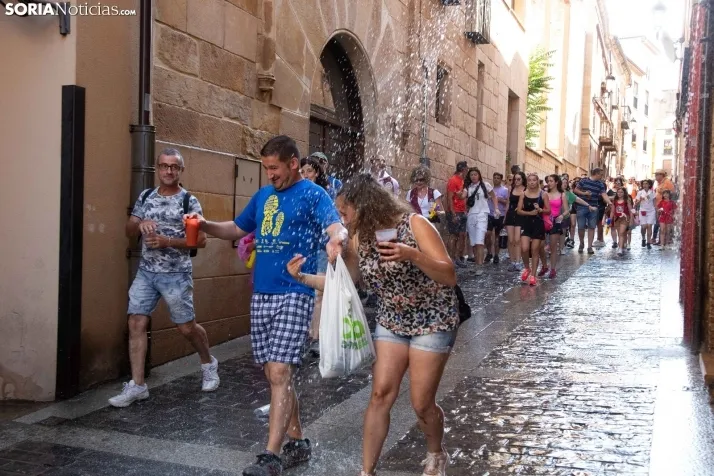 Multitudinaria bajada a Las Bailas 