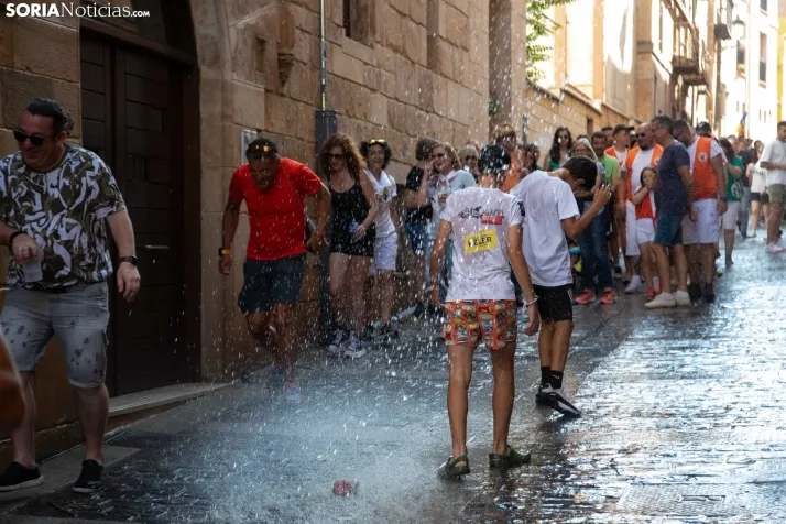 Multitudinaria bajada a Las Bailas 