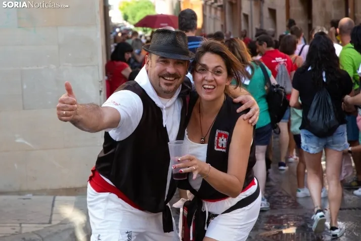 Multitudinaria bajada a Las Bailas 