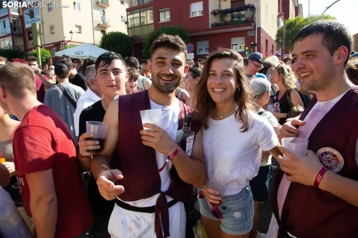 Multitudinaria bajada a Las Bailas 