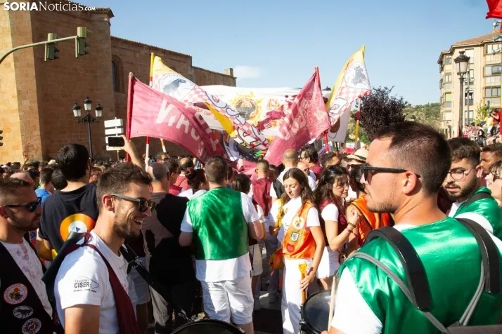 Multitudinaria bajada a Las Bailas 