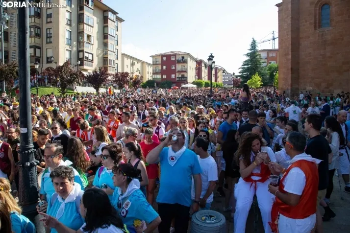 Multitudinaria bajada a Las Bailas 