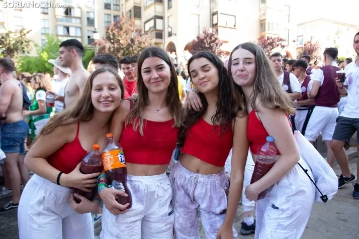 Multitudinaria bajada a Las Bailas 