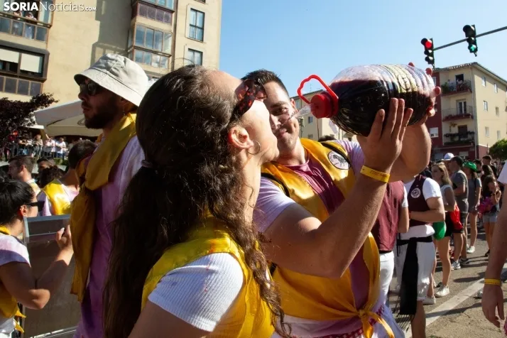 Multitudinaria bajada a Las Bailas 