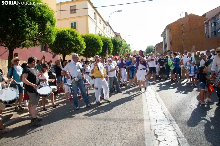 Multitudinaria bajada a Las Bailas 