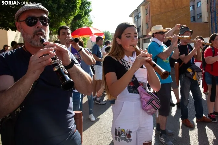 Multitudinaria bajada a Las Bailas 