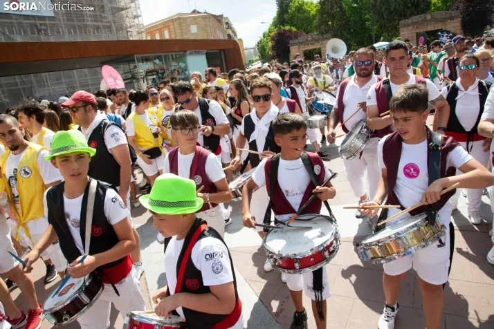 Multitudinaria bajada a Las Bailas 