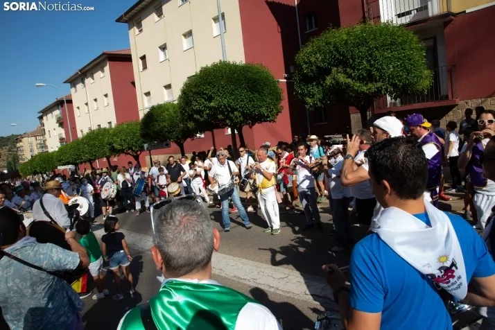 Multitudinaria bajada a Las Bailas 