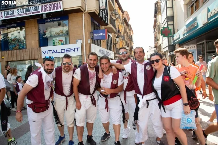 Multitudinaria bajada a Las Bailas 