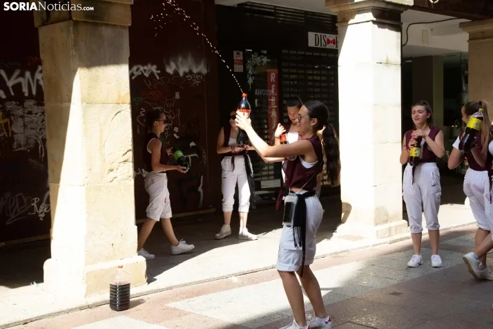 Multitudinaria bajada a Las Bailas 