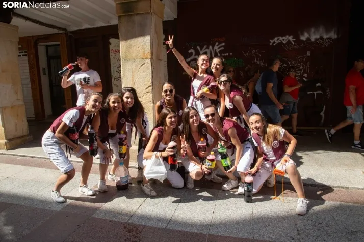 Multitudinaria bajada a Las Bailas 