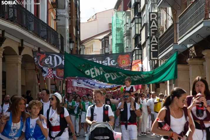 Multitudinaria bajada a Las Bailas 