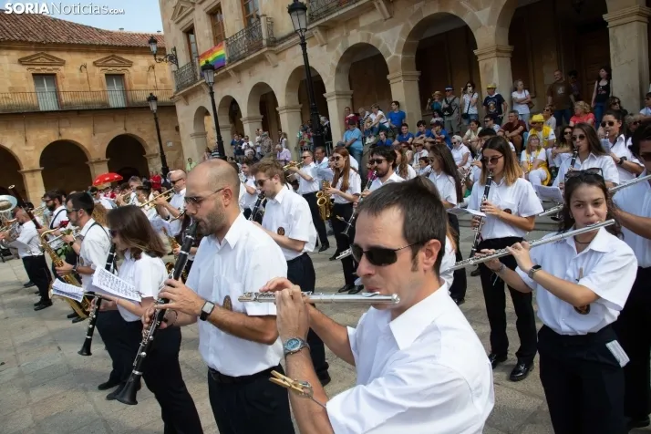 Multitudinaria bajada a Las Bailas 