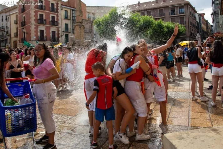 Multitudinaria bajada a Las Bailas 