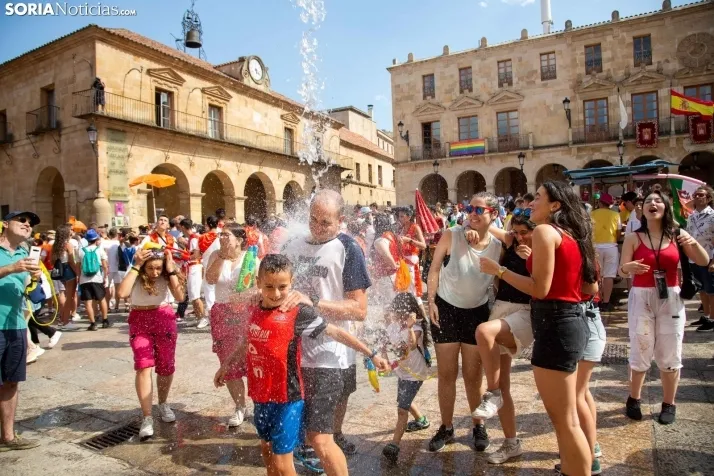 Multitudinaria bajada a Las Bailas 