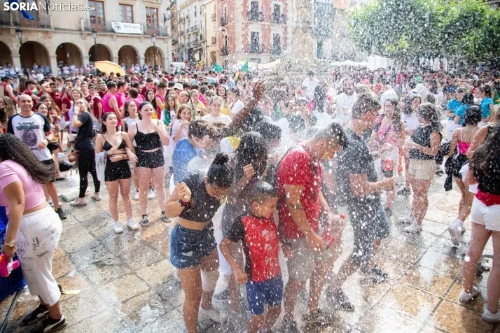 Multitudinaria bajada a Las Bailas 