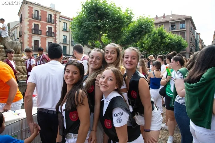Multitudinaria bajada a Las Bailas 