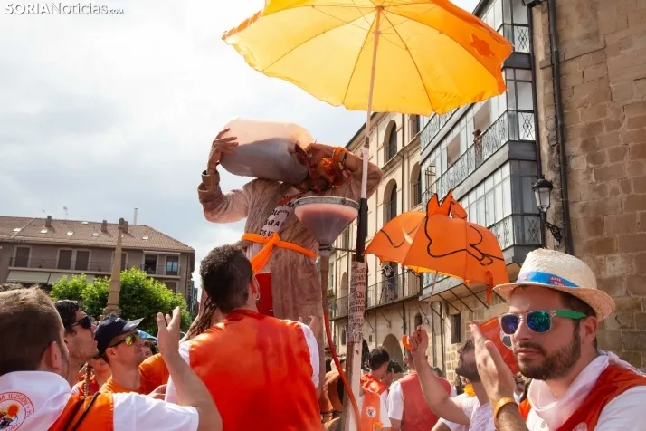 Multitudinaria bajada a Las Bailas 