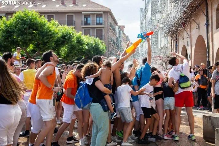 Multitudinaria bajada a Las Bailas 