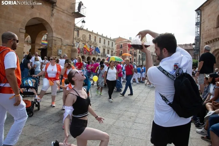 Multitudinaria bajada a Las Bailas 