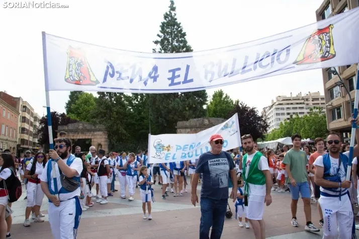 Multitudinaria bajada a Las Bailas 