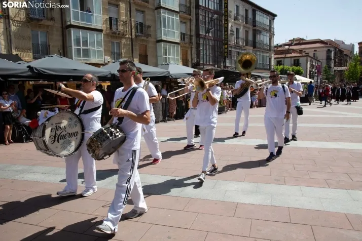 Las fotos del desfile del Domingo de Calderas