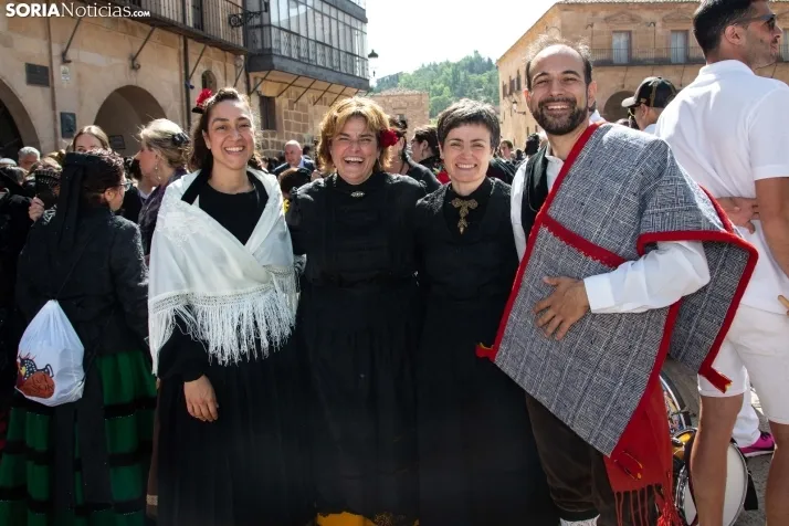 Las fotos del desfile del Domingo de Calderas