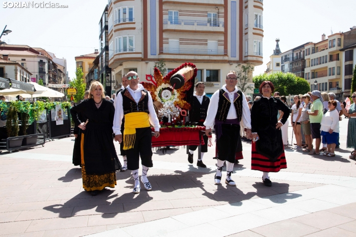 Las fotos del desfile del Domingo de Calderas