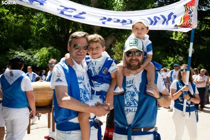 Las fotos del desfile del Domingo de Calderas