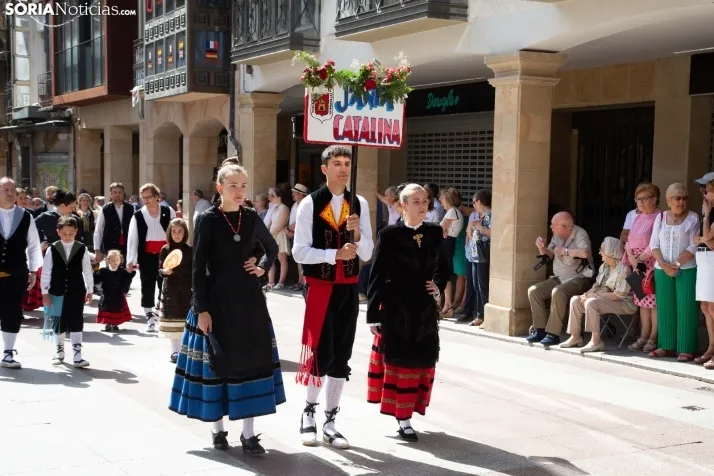 Las fotos del desfile del Domingo de Calderas