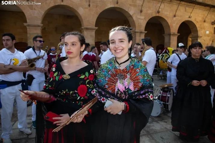 Las fotos del desfile del Domingo de Calderas