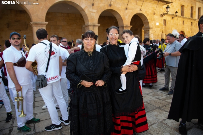 Las fotos del desfile del Domingo de Calderas