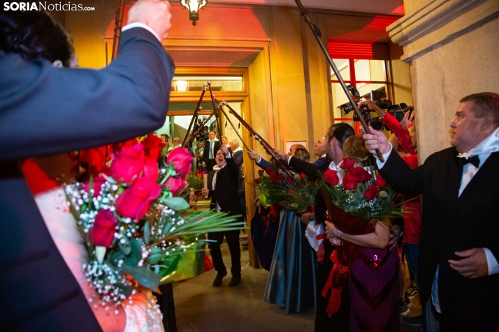 Ya son 5: una nueva pareja se ofrece para ser jurado en San Juan 2023