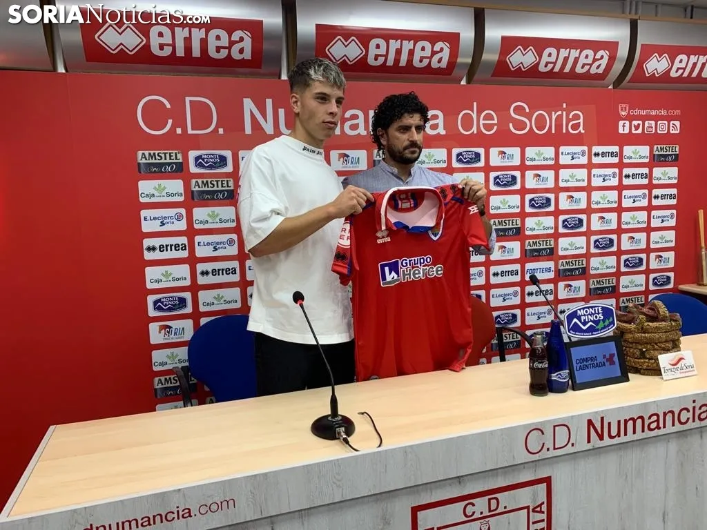 Foto 2 - Mahicas llega al Numancia con la cabeza puesta en ascender a Segunda