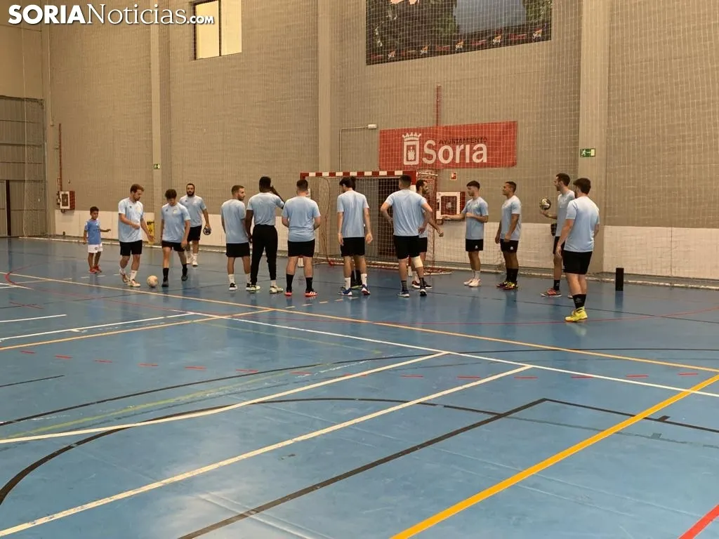 Foto 11 - El BM Soria 22/23 se presenta en sociedad con la ilusi&oacute;n de volver a Plata