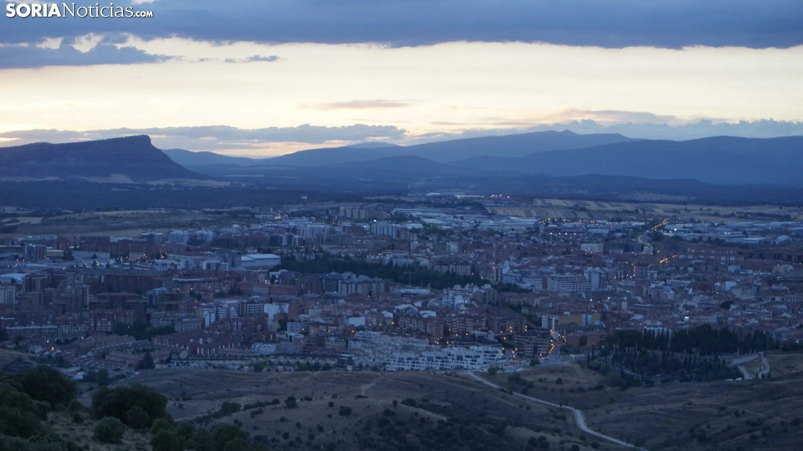 Un atardecer sobre la ciudad de Soria. /Natalia Ciria