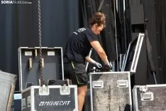 Últimos preparativos para la organización del Covaleda Fest./ María Ferrer.