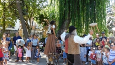 Una imagen del teatro infantil este viernes en la Alameda de Cervantes. /SN