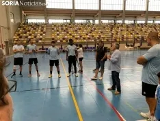 Foto 7 - El BM Soria 22/23 se presenta en sociedad con la ilusi&oacute;n de volver a Plata