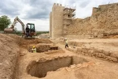 Foto 5 - El cap&iacute;tulo enterrado de la historia de Almaz&aacute;n