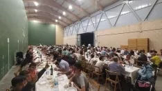 Cena popular y subasta de roscas en las fiestas de Golmayo.