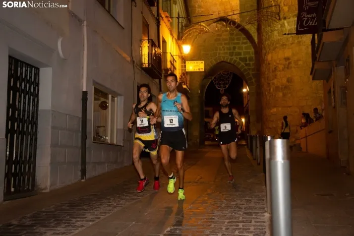 Carrera Nocturna Monumental Almazán 2022