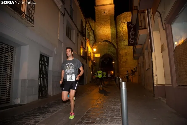 Carrera Nocturna Monumental Almazán 2022