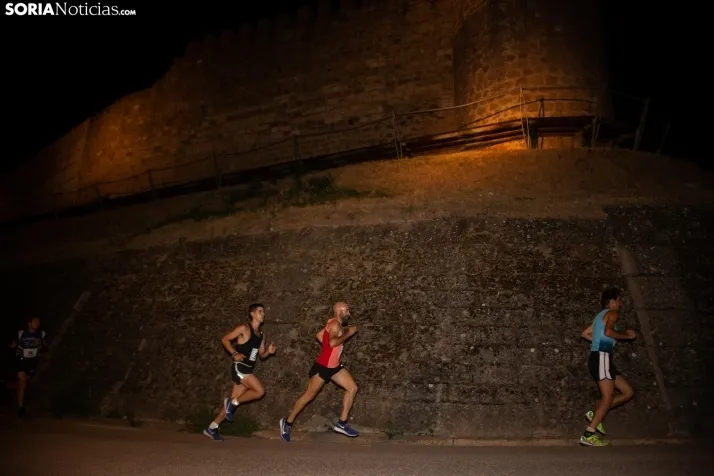 Carrera Nocturna Monumental Almazán 2022