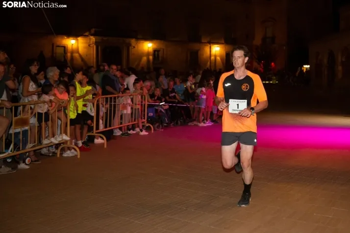 Carrera Nocturna Monumental Almazán 2022