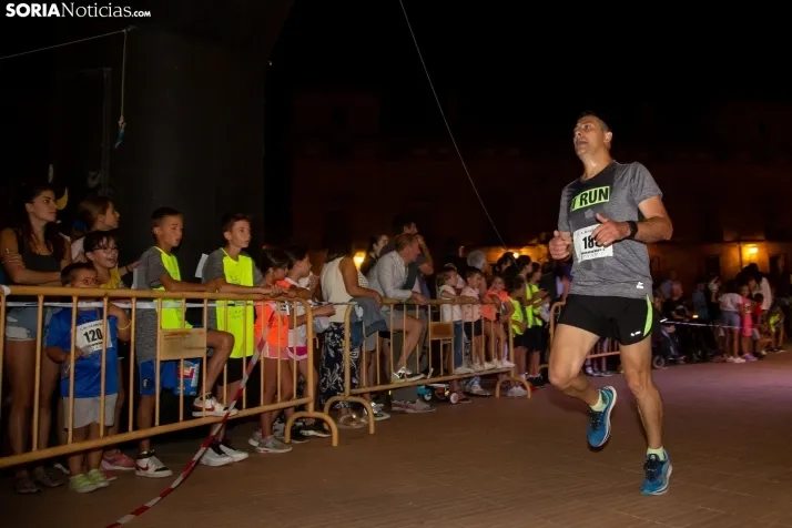 Carrera Nocturna Monumental Almazán 2022