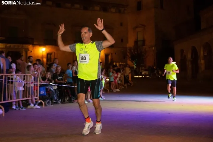 Carrera Nocturna Monumental Almazán 2022