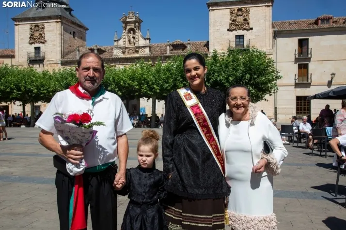 Ofrenda floral a La Virgen del Espino